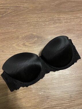 Wonderbra Black Strapless Lace-Trim Push-Up Bra 36B